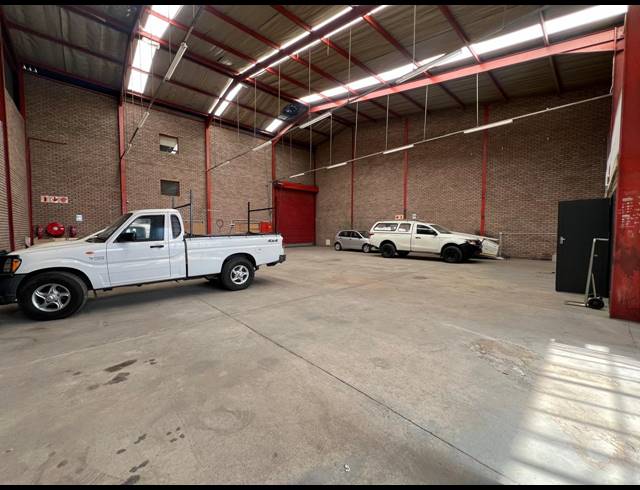 771M² WAREHOUSE TO LET IN STRIJDOMPARK